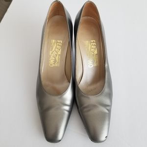 Salvatore ferragamo VINTAGE chunk heels metallic silver